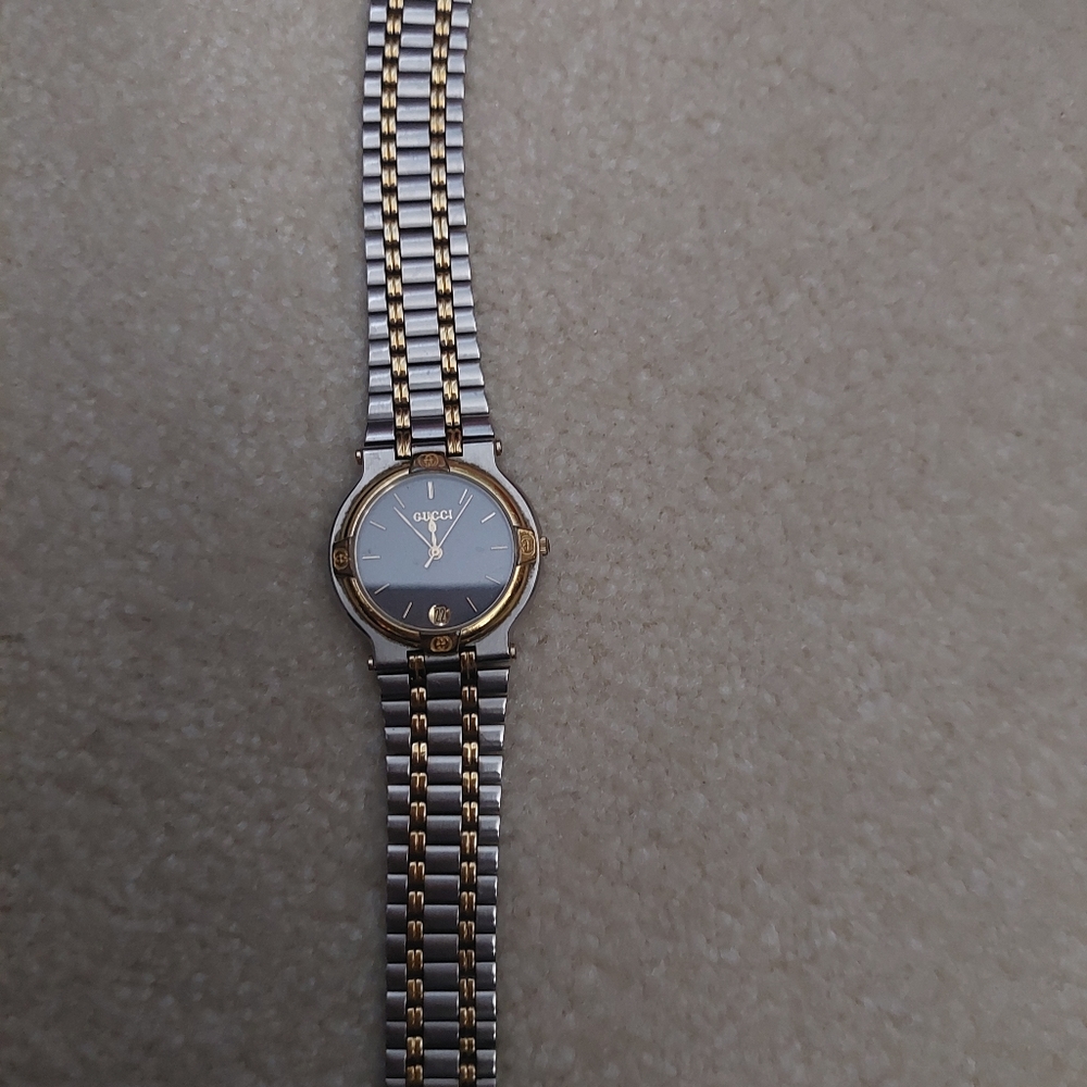 Man's gucci watch vintage
